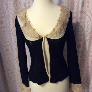 🎉🎉Host Pick🎉🎉Young Essence buttonless sweater